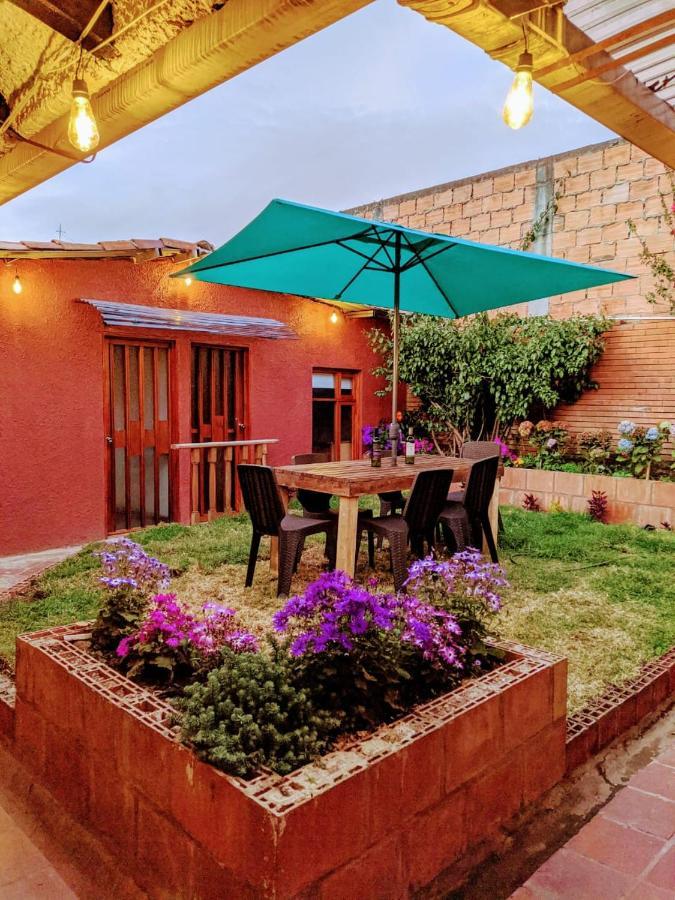 La Parada Del Tren Hostel Богота Экстерьер фото